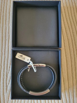 Pulsera Lotus Style Original Negra y Plateada