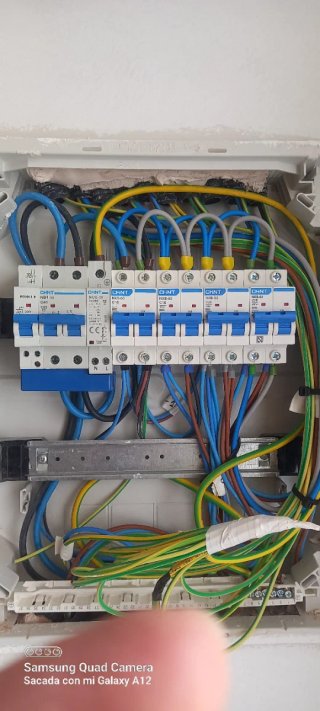 Se ofrece servicios de electricidad