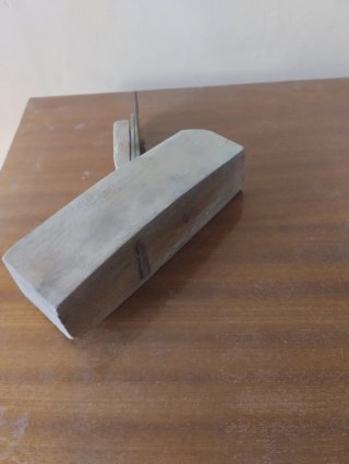 Garlopa de madera antigua