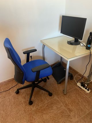 Silla + mesa + reposapiés (también separado)