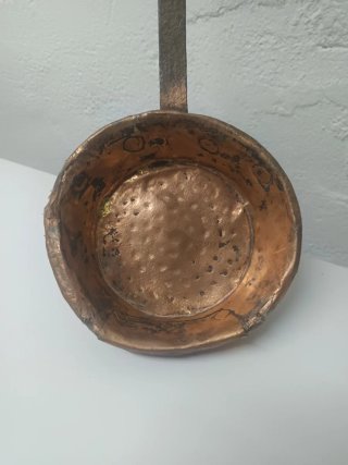 Cazo de cobre antiguo
