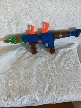 Bazuca de agua infantil para playa
