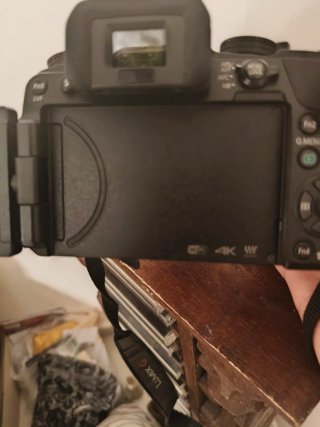 Panasonic Lumix DMC G7 + Obiettivo 25mm