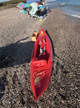 Kayak inflable rojo