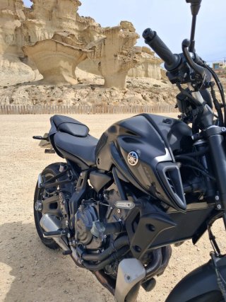Yamaha MT-07 Negra