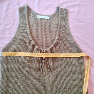 Top crochet verde oscuro con abalorios