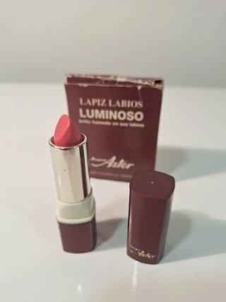 Lápiz Labios Luminoso Astor Morado y mas..