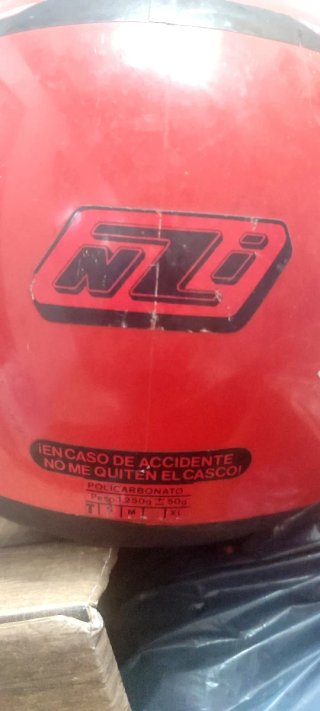 REGALO Casco Integral NZI Rojo