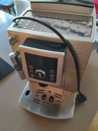 Cafetera DeLonghi Magnifica para piezas