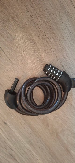CANDADO DE CABLE con numeración de 5 CIFRAS