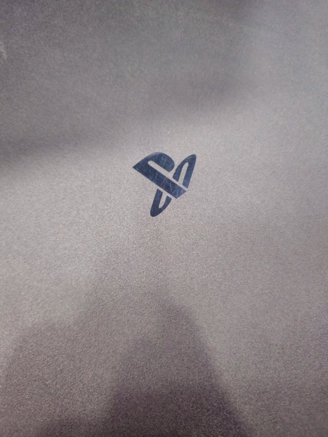 PS4 Slim 500GB con Mando Sony y Caja
