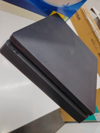 PS4 Slim 500GB con Mando Sony y Caja