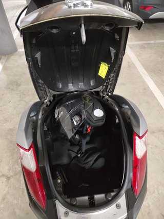 Peugeot Satelis 250cc Scooter Negro