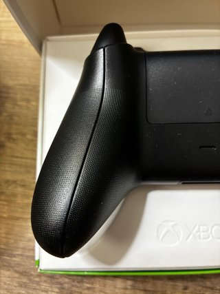 Mando Xbox Carbon Black