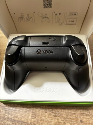 Mando Xbox Carbon Black