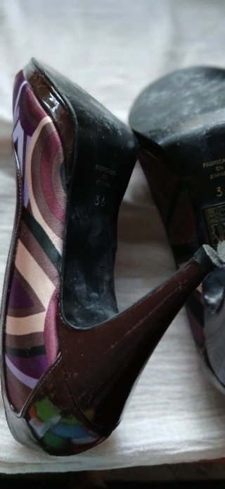 Zapatos tacón Gloria Ortiz multicolor peep toe