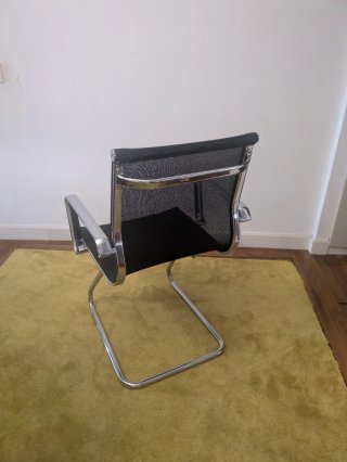 Silla de oficina tipo chester malla