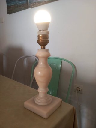 Pie de lámpara de mármol vintage
