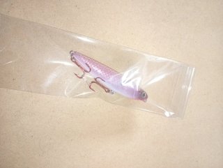 Señuelo de pesca rosa