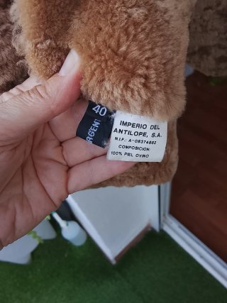 Abrigo de mutón marrón