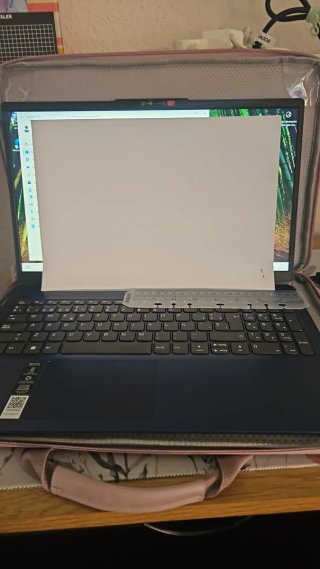 Portátil Lenovo IdeaPad Slim 3 Azul