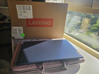 Portátil Lenovo IdeaPad Slim 3 Azul