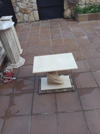 Conjunto 3 piezas mármol: Columna y mesa