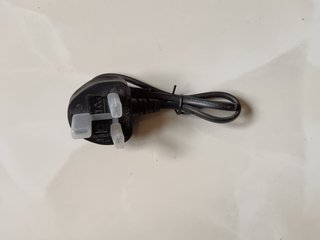 Cable alimentación enchufe británico