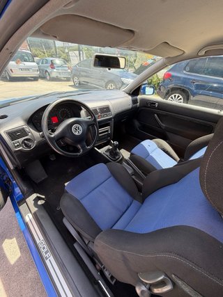 Volkswagen Golf 2001