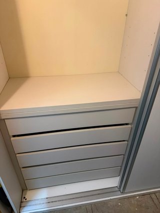 Armadio modulare per ripostiglio