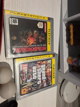 Consola PS3 Slim Negra + Juegos y Accesorios