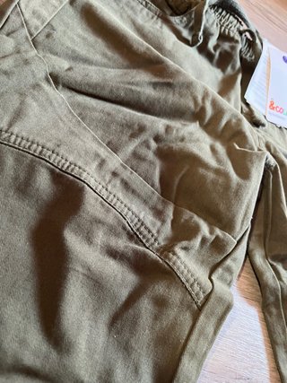 Pantalón largo cargo verde oliva ( Con etiqueta)