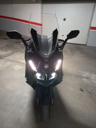 SYM Cruisym 125cc Scooter Negro/Plata