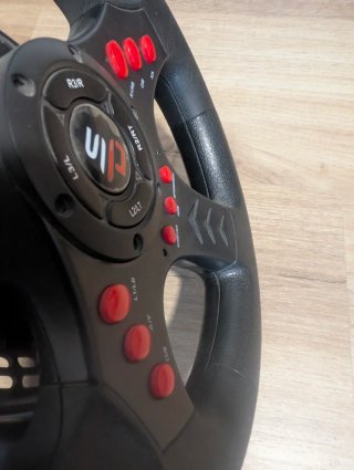 Volante y Pedales Subsonic Superdrive SV450