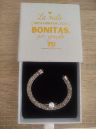 Pulsera y Anillo Dorado y Blanco