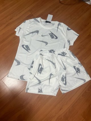 Conjunto Nike Blanco Talla XL