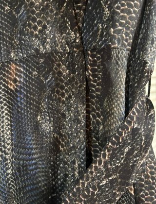Vestido Massimo Dutti estampado serpiente T42