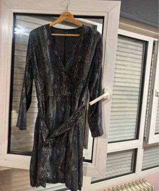 Vestido Massimo Dutti estampado serpiente T42