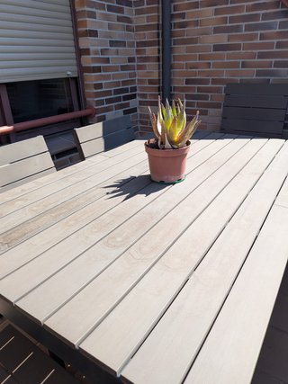 Mesa y 4 sillas terraza/jardín