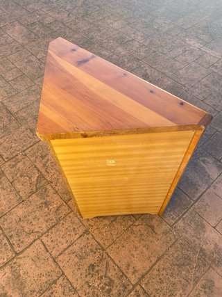 Mueble Esquinero de Madera de Pino