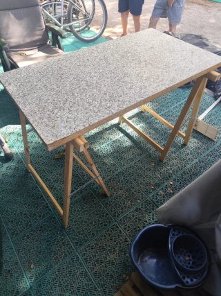 Mesa de trabajo plegable