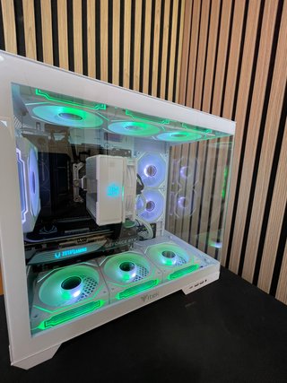 PC Gaming Ryzen 9 RTX 4070 Blanco 32 GB RAM 3200