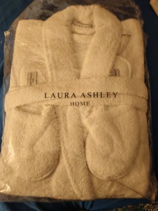 Albornoz Laura Ashley Blanco