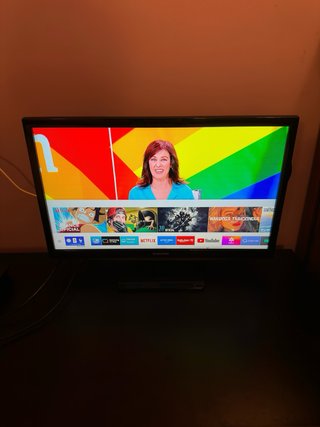 Samsung Smart TV Negra 24 Pulgadas