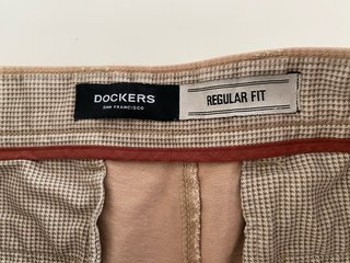 Lote 3 Pantalones Chinos Dockers y Guess