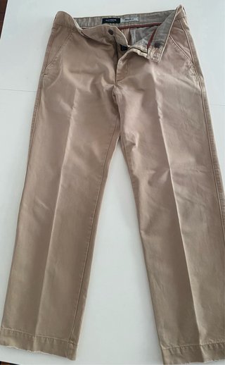 Lote 3 Pantalones Chinos Dockers y Guess