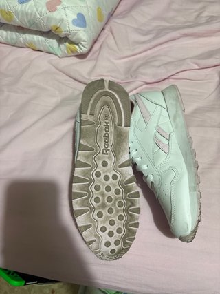 Zapatillas Reebok Blancas y Rosas