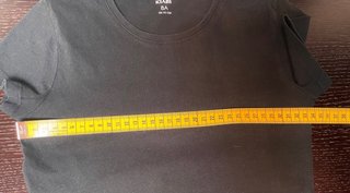 T-shirt nera KIABI taglia 8 anni