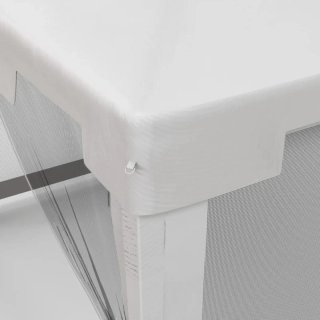 Carpa blanca y transparente