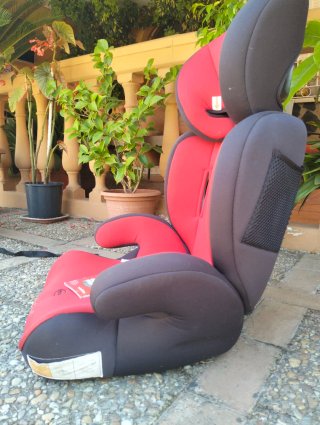 Silla coche Vivitta roja y negra